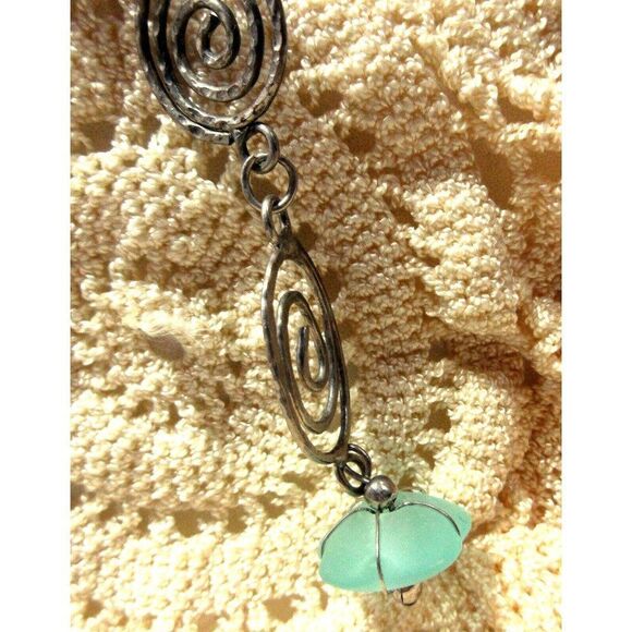 Necklace Handcrafted Sea Glass Silver Beaded Chain Hammered Circle & Oval Drop - Picture 3 of 3